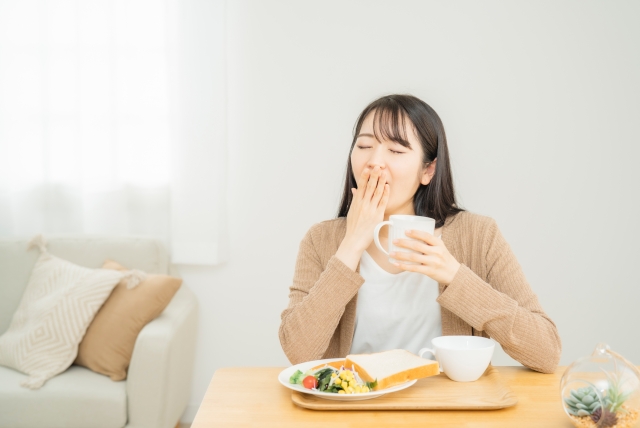 ダイエット中の落とし穴｜カロリー制限で低血糖になると体に何が起こるのか？