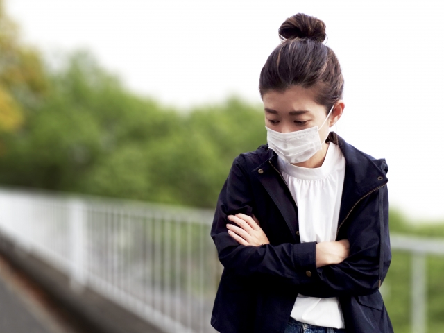 やる気が出ない・眠れない…そんな秋口の不調、骨盤のゆがみが関係してる？