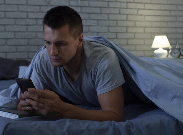 えっ!? そんなことで眠れなくなる？意外すぎる不眠の原因7選