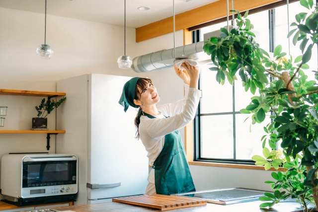 大掃除でギックリ腰!? 年末に腰を傷めないための３つのコツ