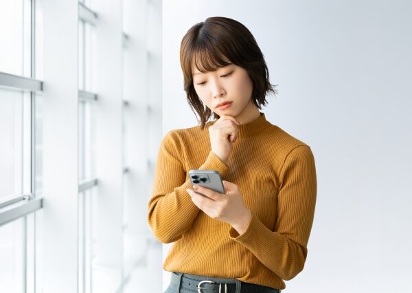 腱鞘炎になりやすいスマホ・PC作業時の母指ポジションとは？