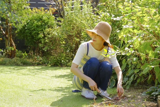 床の物を拾って振り返る瞬間に起きる腰痛の正体