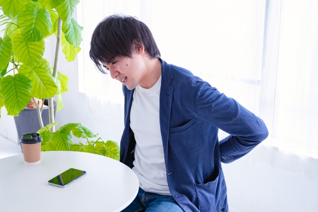 腰痛なのに股関節が硬い人、かなり多いです